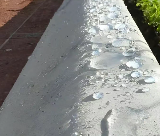 凤凰镇硅烷浸渍涂料在混凝土保护中的应用