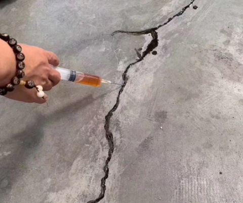 凤凰镇混凝土裂缝修补技术详解​